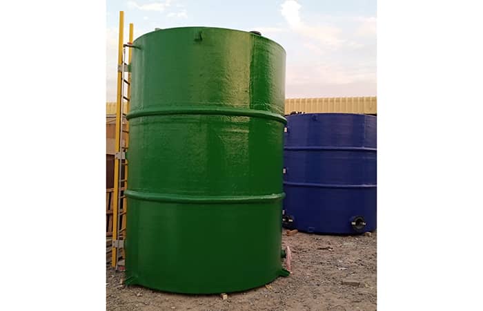 Grp chemical vertical tank with ladder