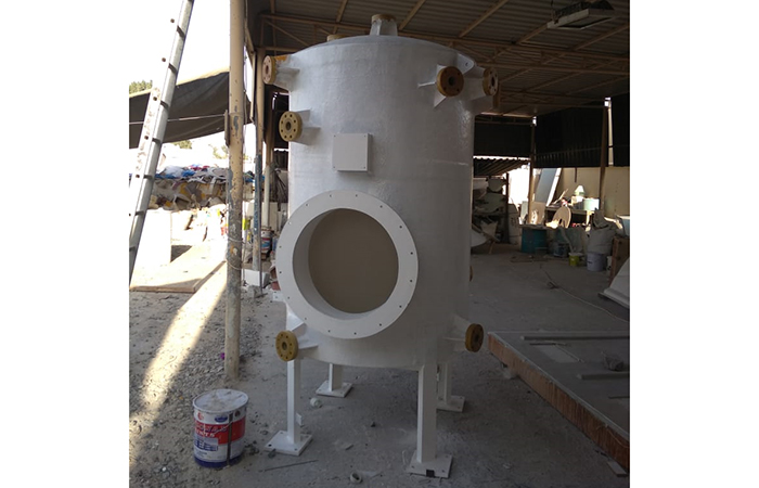 Grp chemical tank with flanges
